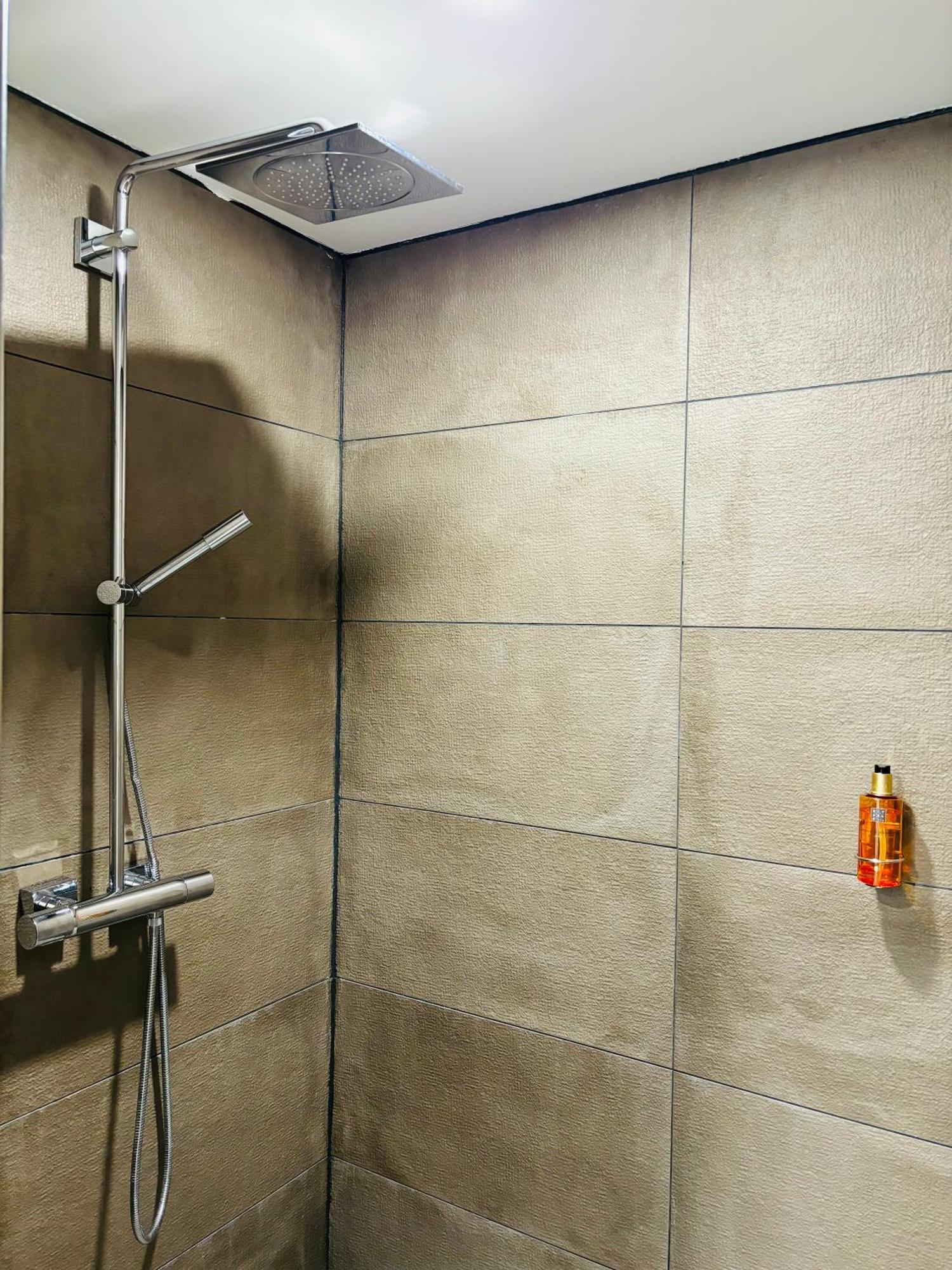 דירות באד בלינגן Jacuzzi Terrasse 55' Tv Kueche Regendusche מראה חיצוני תמונה